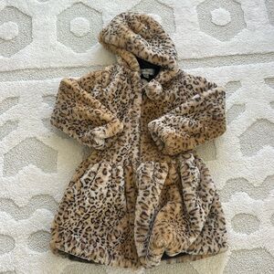 Luxurious faux fur girls coat size 8 by luxury brand American Widgeon
